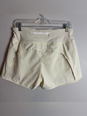 Ethos Cream High Rise Athletic Shorts Size Small